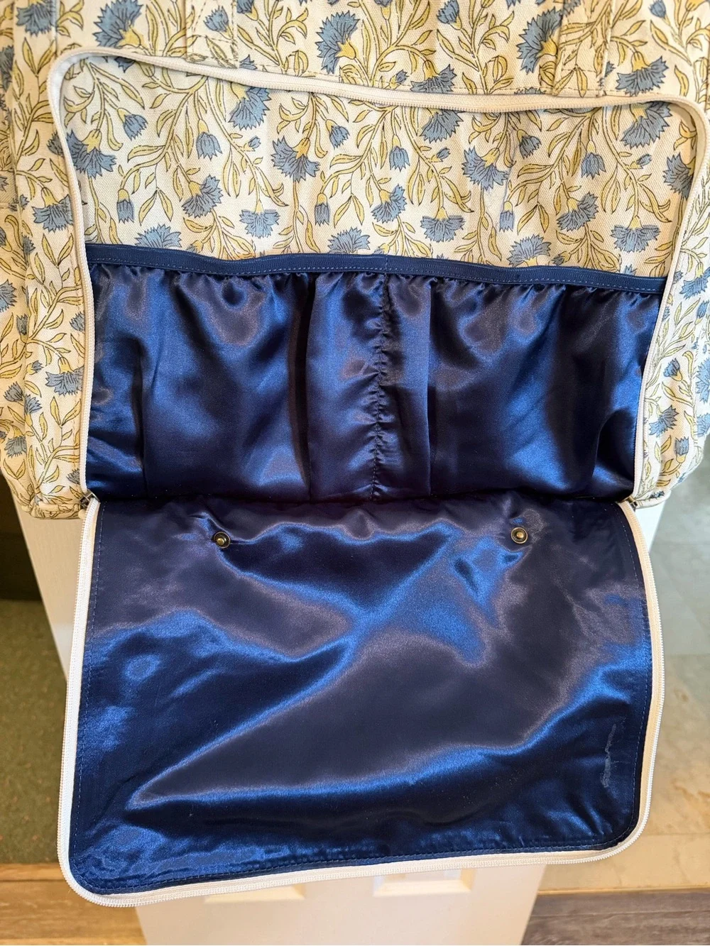 Myra Diaper Bag Royal Damask Blue Floral Canvas Tote (missing changing pad)